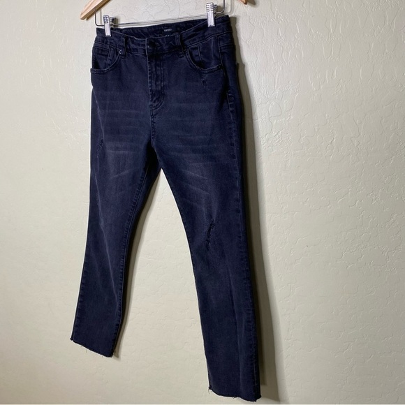 Forever 21 Black High Waisted Straight Leg Distressed Cropped Jeans Size 27 - Picture 6 of 13